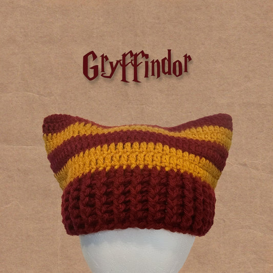hogwarts cat beanie